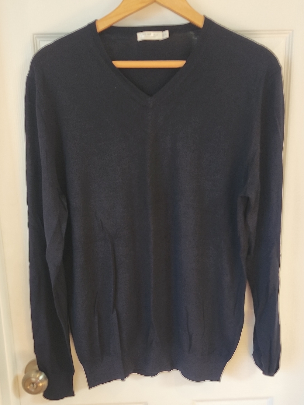Men's V-Neck Sweater in Navy